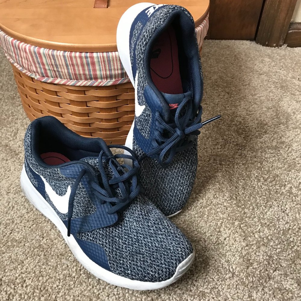 Nike 747495-402 Dark Blue Flyknit Sneakers Size 7.5 - Picture 6 of 11